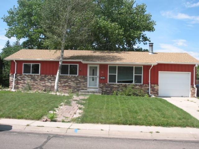 Picture of the front of the home at 910 Taft Ave, Cheyenne, WY 82001 - Home for Sale